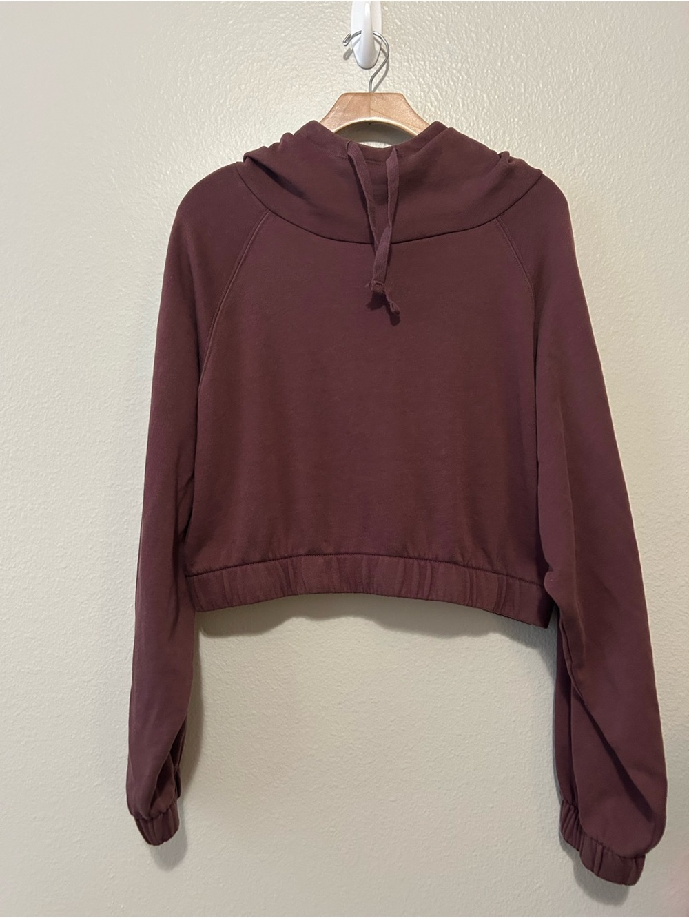 Aeropostale Women’s Cropped Hoodie- burgundy